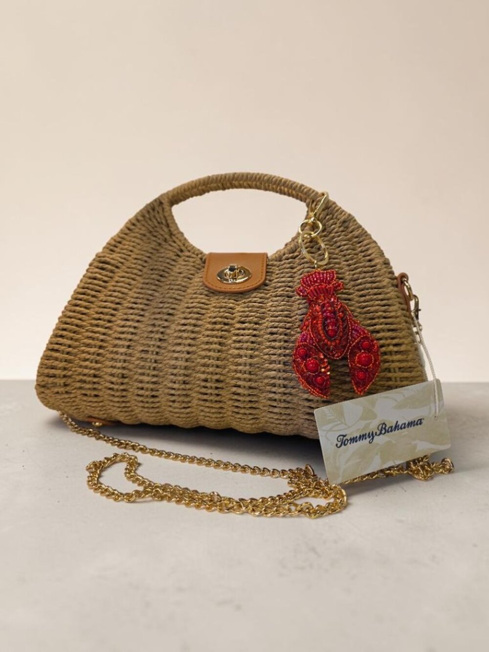 Wicker Basket Handbag with Red Lobster Bag Charm by Tommy Bahama NWT - Picture 4 of 4